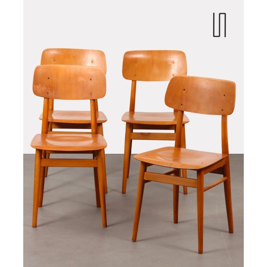 Suite de 4 chaises produites par Ton, 1960 - Design d'Europe de l'Est