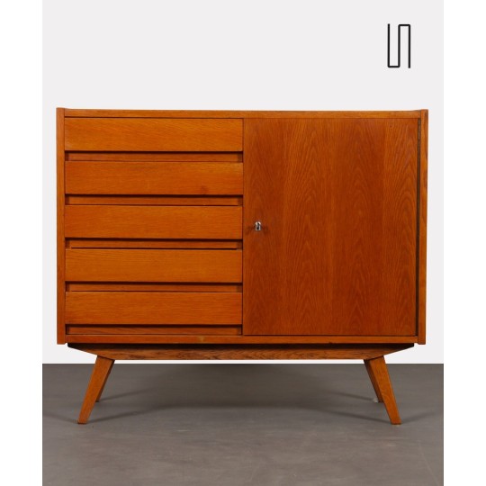 Small vintage oak chest of drawers, Czech design from the 1970s
