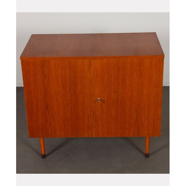 Commode vintage en bois par UP Zavody vers 1960 - Design d'Europe de l'Est