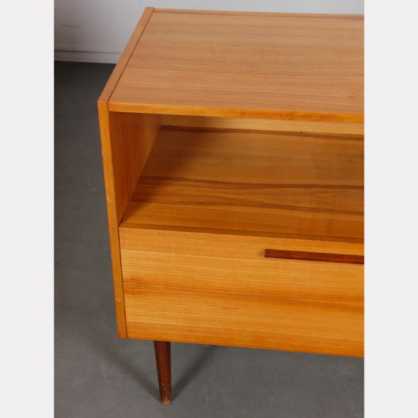 Petite commode vintage par UP Zavody vers 1960 - Design d'Europe de l'Est