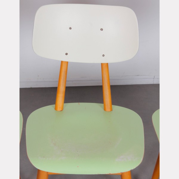 Suite de 3 chaises produites par Ton dans les années 1960 - Design d'Europe de l'Est