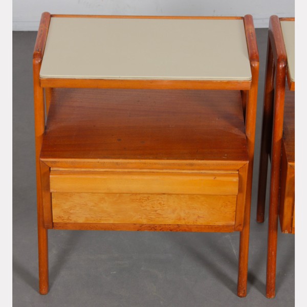 Paire de tables de nuit en bois et opaline, éditées par Jitona, 1960 - Design d'Europe de l'Est