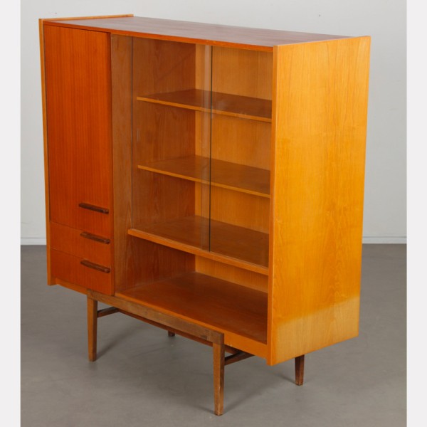 Armoire par Frantisek Mezulanik pour UP Zavody, 1960 - 