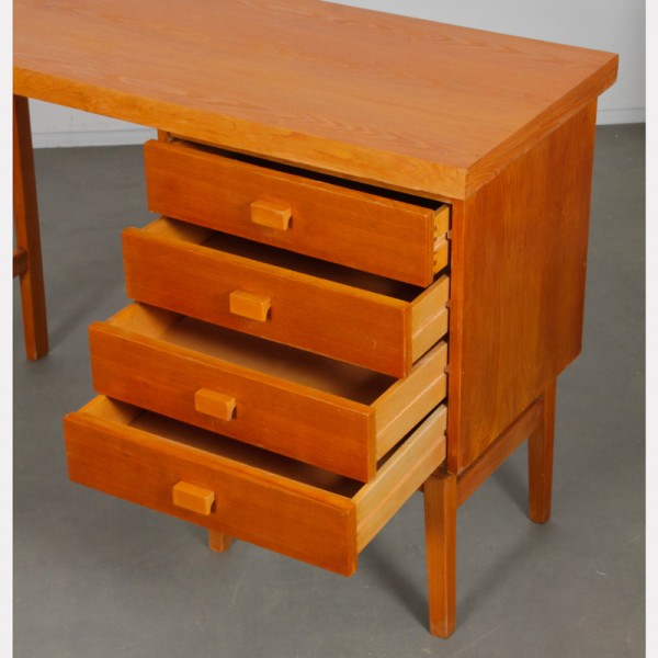 Bureau vintage en bois datant des années 1970 - Design d'Europe de l'Est