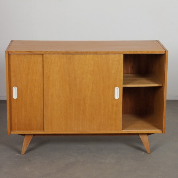 Oak chest, model U-452, by Jiri Jiroutek for Interier Praha, 1960s - 