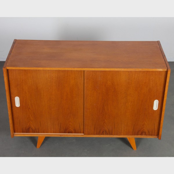 Oak chest, model U-452, by Jiri Jiroutek for Interier Praha, 1960s - 