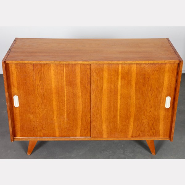 Oak chest, model U-452, by Jiri Jiroutek for Interier Praha, 1960s - 