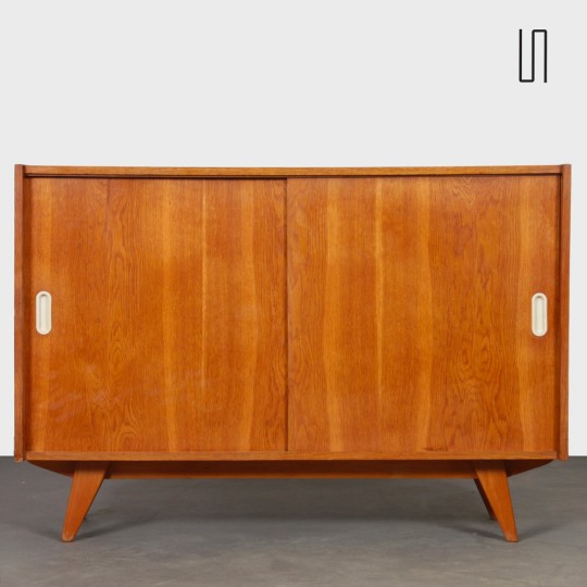 Commode en chêne, modèle U-452, par Jiroutek pour Interier Praha, 1960 - 