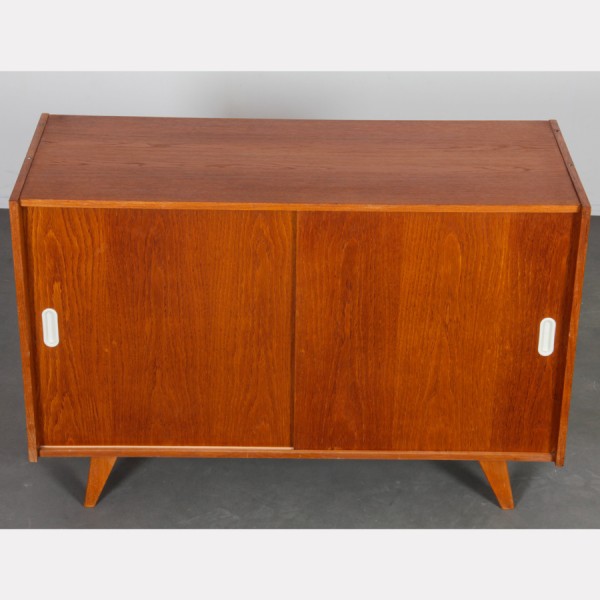 Commode en chêne, modèle U-452, par Jiroutek pour Interier Praha, 1960 - 