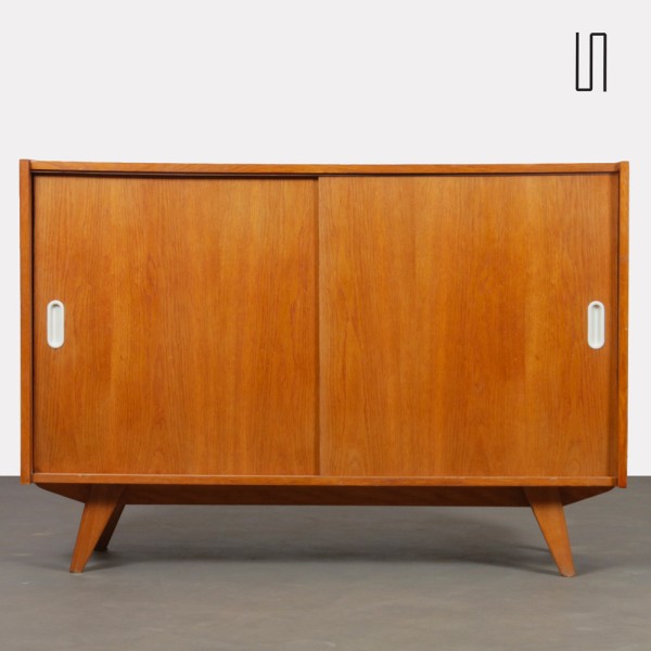 Oak chest, model U-452, by Jiri Jiroutek for Interier Praha, 1960s - 