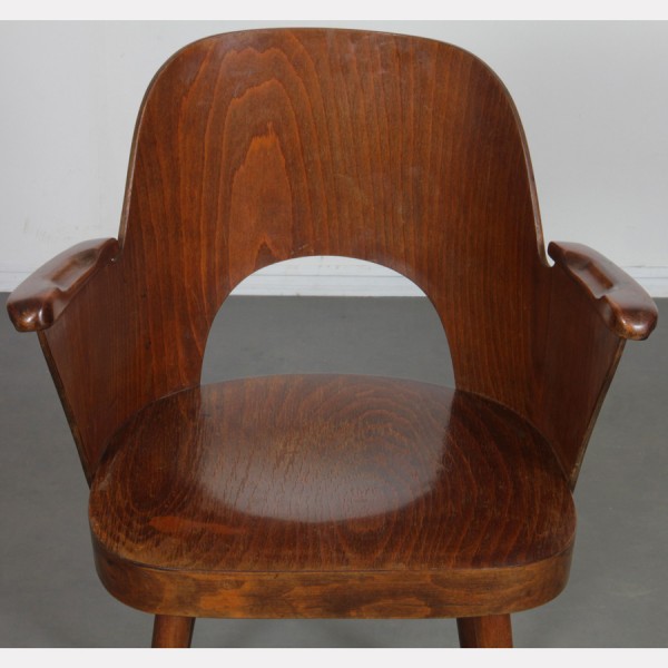 Wooden armchair by Lubomir Hofmann for Ton, 1960s - 