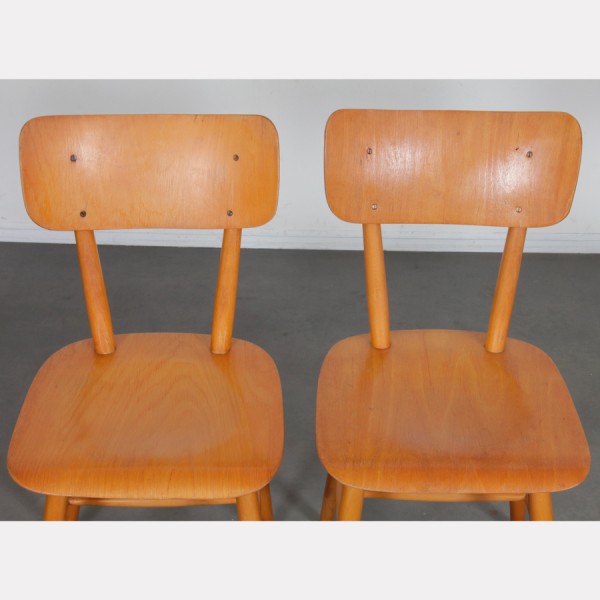 Suite de 4 chaises produites par Ton, 1960 - Design d'Europe de l'Est