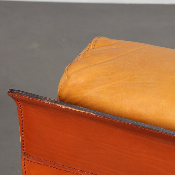 Fauteuil en cuir par Gérard Guermonprez, 1970 - Design Français