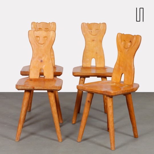 Suite de 4 chaises en bois à dossier zoomorphe, 1960 - 