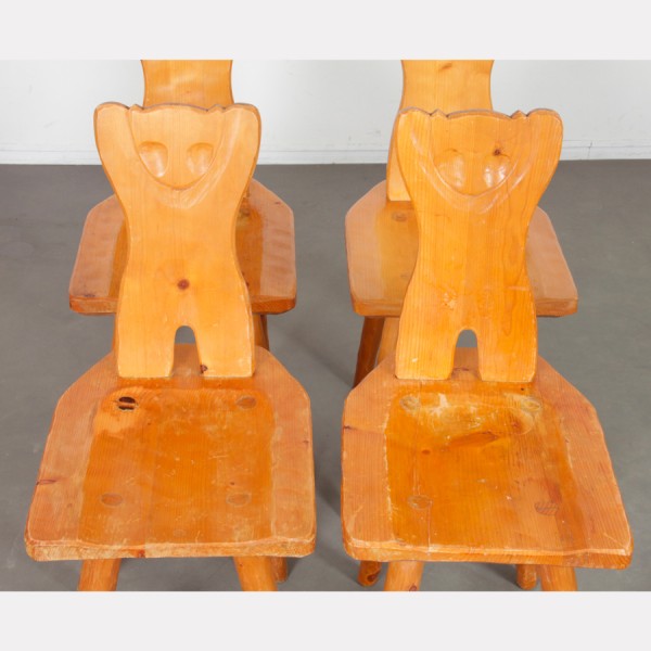 Suite of 4 wooden chairs with zoomorphic backs, 1960s - 