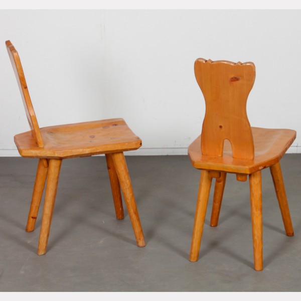 Suite of 4 wooden chairs with zoomorphic backs, 1960s - 