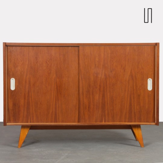 Commode en chêne, modèle U-452, par Jiroutek pour Interier Praha, 1960 - 