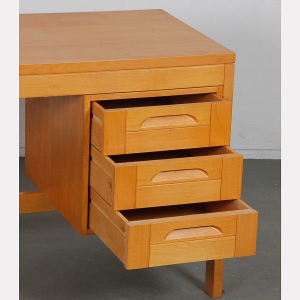 Bureau vintage en bois datant des années 1970 - Design d'Europe de l'Est