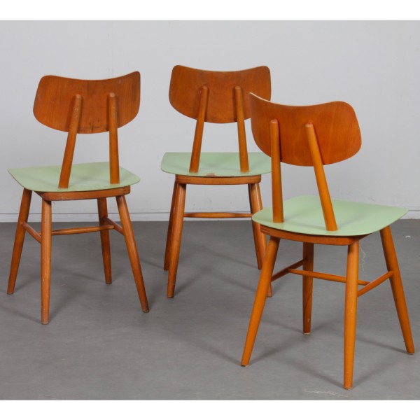 Suite de 3 chaises produites par Ton dans les années 1960 - Design d'Europe de l'Est