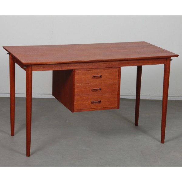 Scandinavian desk by Arne Vodder for Sigh & Sons, 1960s - Scandinavian design