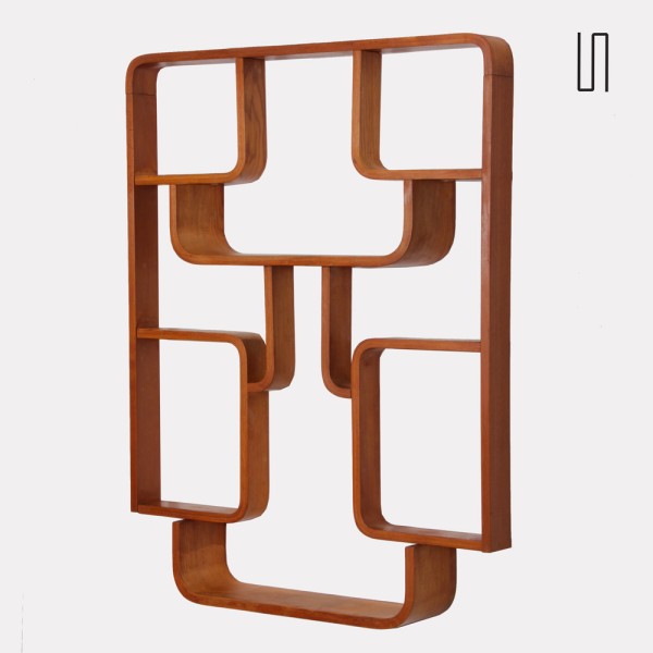 Etagère murale en bois par Ludvik Volak pour Drevopodnik Holesov, 1960 - Design d'Europe de l'Est
