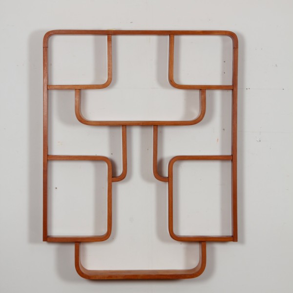Etagère murale en bois par Ludvik Volak pour Drevopodnik Holesov, 1960 - Design d'Europe de l'Est