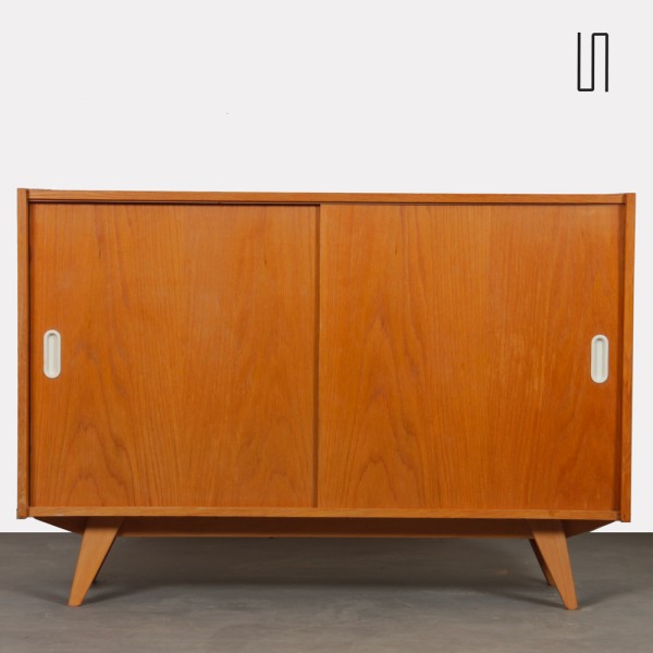 Oak chest, model U-452, by Jiri Jiroutek for Interier Praha, 1960s - 