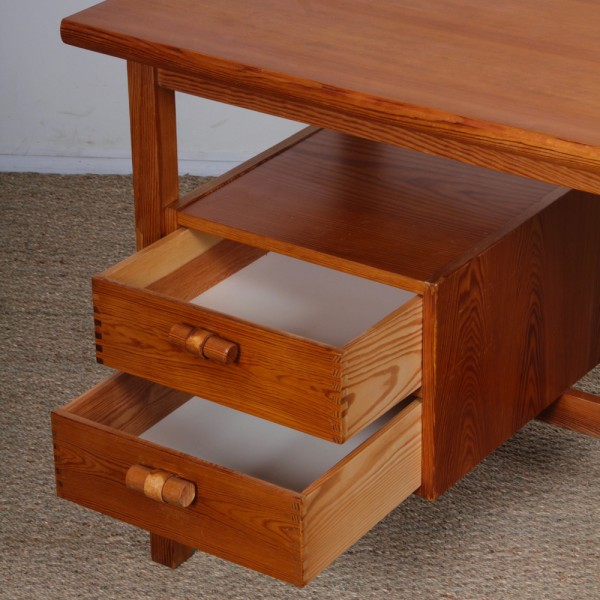 Bureau en pin date des années 1980 - 