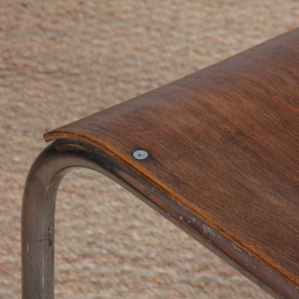 Chaise dessinée par Mart Stam, production tchèque, 1940 - 