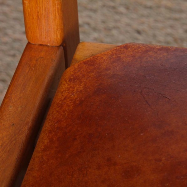 Ensemble de 4 chaises Maison Regain en orme et cuir, 1980 - 