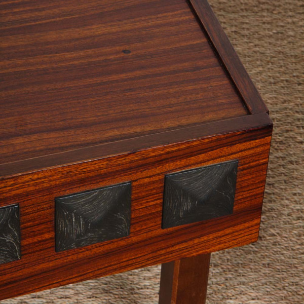 Paire de tables de nuit vintage en bois des années 1960 - 