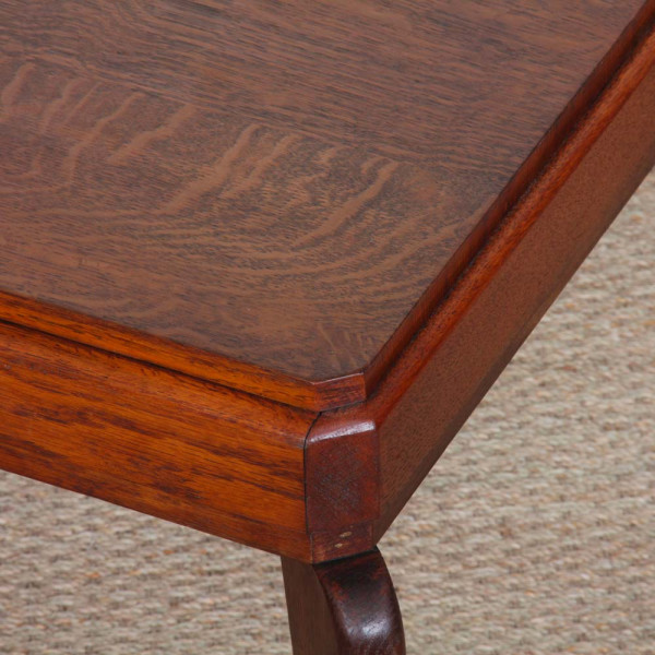 Table basse en chêne, travail français des années 1950 - 