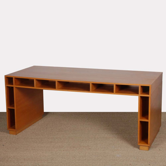 Bureau par Ricardo Bofill pour Habitat, 1990 - 