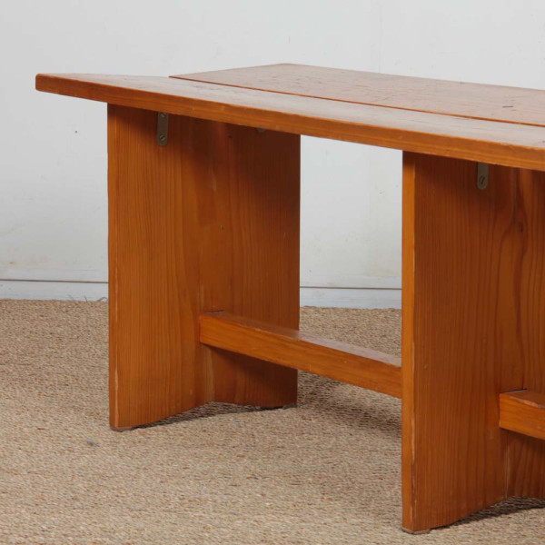 Banc vintage en pin, travail du XXe siècle - 