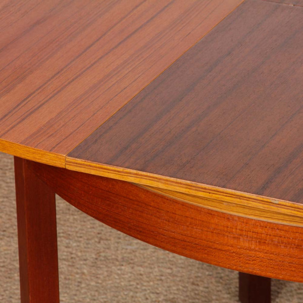 Extendable round teak dining table, 1970 - 