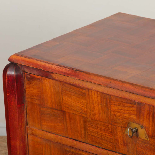 Commode Art déco marqueté des années 1930 - 