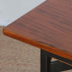 Bureau vintage en bois et métal datant des années 1960 - 