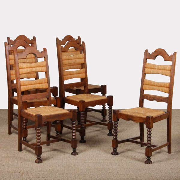 Ensemble de 6 chaises paillées et chêne massif, 1940 - 