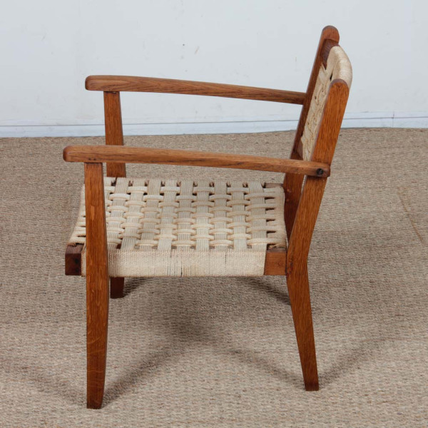 Fauteuil en chêne massif et corde, travail du XXe siècle - 