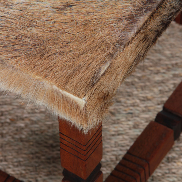 Solid wood and leather stool, 20th-century piece - 