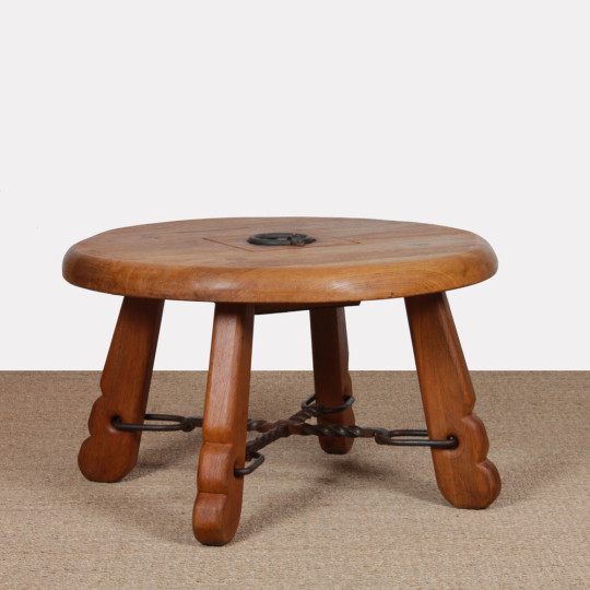 Table basse ronde en chêne massif et fer forgé, 1950 - 
