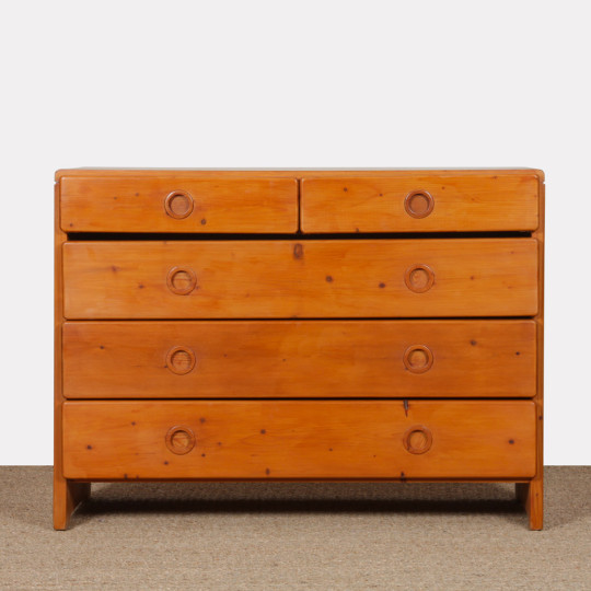 Commode en pin, sélection Charlotte Perriand pour Les Arcs, 1960 - 