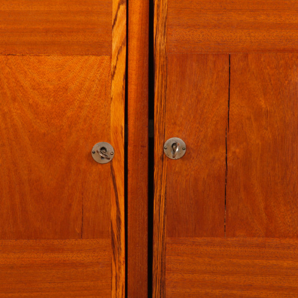 Large solid wood sideboard, a modernist piece from the 1950s - 