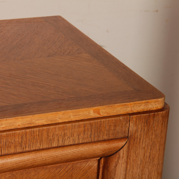 Buffet, travail français des années 1940 - 