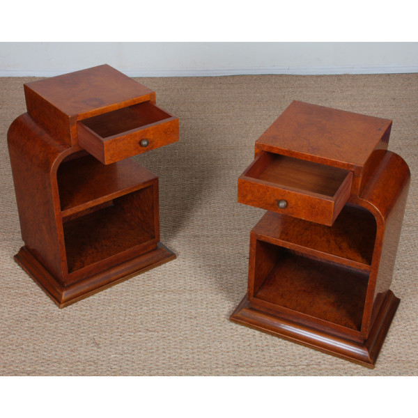Paire de chevets en bois loupe des années 1930 - 