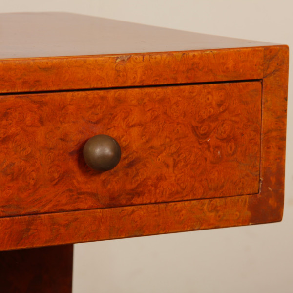 Paire de chevets en bois loupe des années 1930 - 