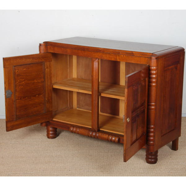 Buffet en chêne dans le goût Charles Dudouyt, 1940 - 