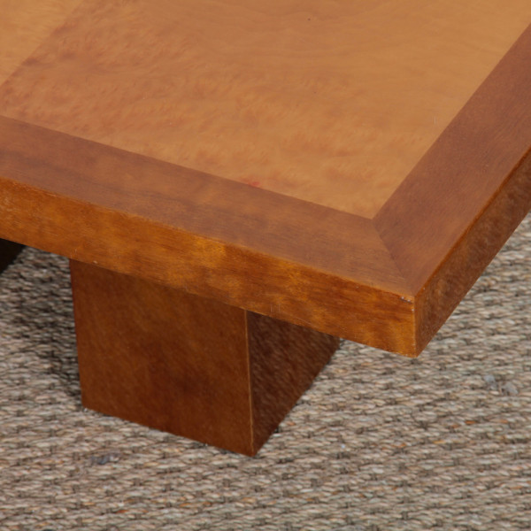 Table basse carrée en loupe de bouleau des années 1980 - 