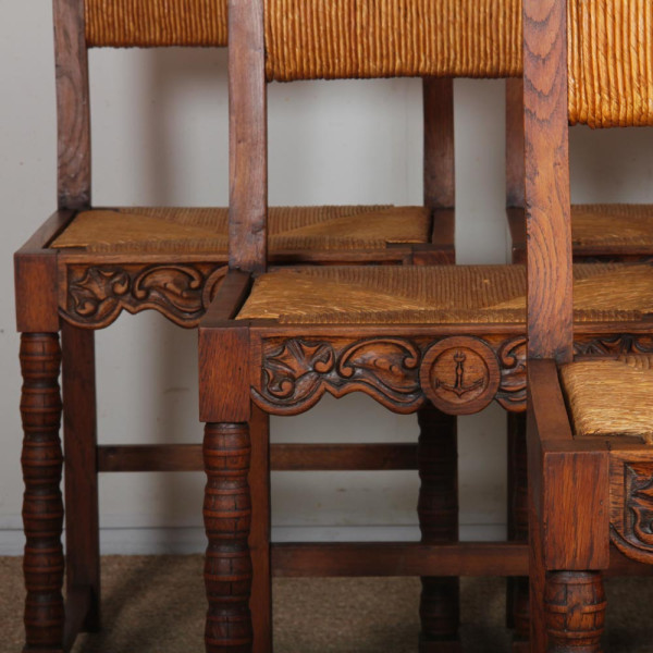 Set of 6 solid wood straw-seated chairs, French craftsmanship, 1950 - 