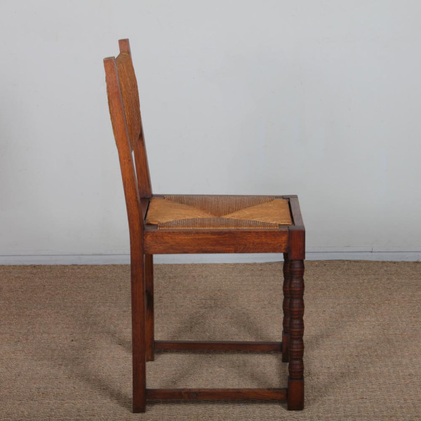 Suite de 6 chaises paillées en bois massif, travail français, 1950 - 